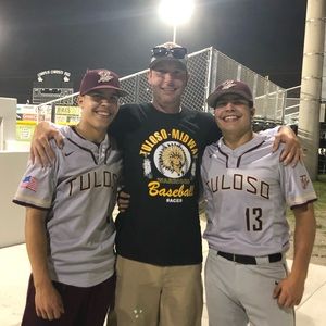 Meet your Posher, Casey